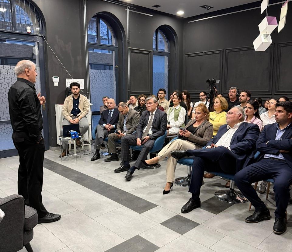 Fəxrəddin Manafov Azərbaycan Evinin qonağı olub - FOTOLAR